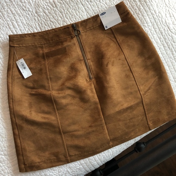 Old Navy Dresses & Skirts - Old Navy Suede Skirt w/ Front Zip